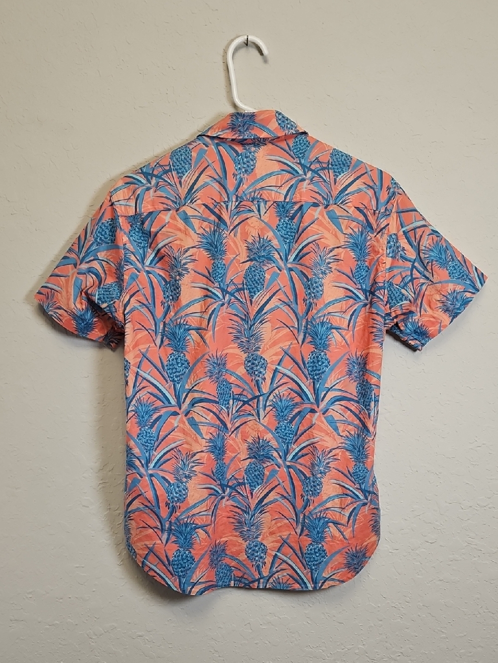 Bonobos Men’s Short-Sleeve Coral/Blue Pineapple Print, Size Small, Slim Fit - Picture 9 of 12